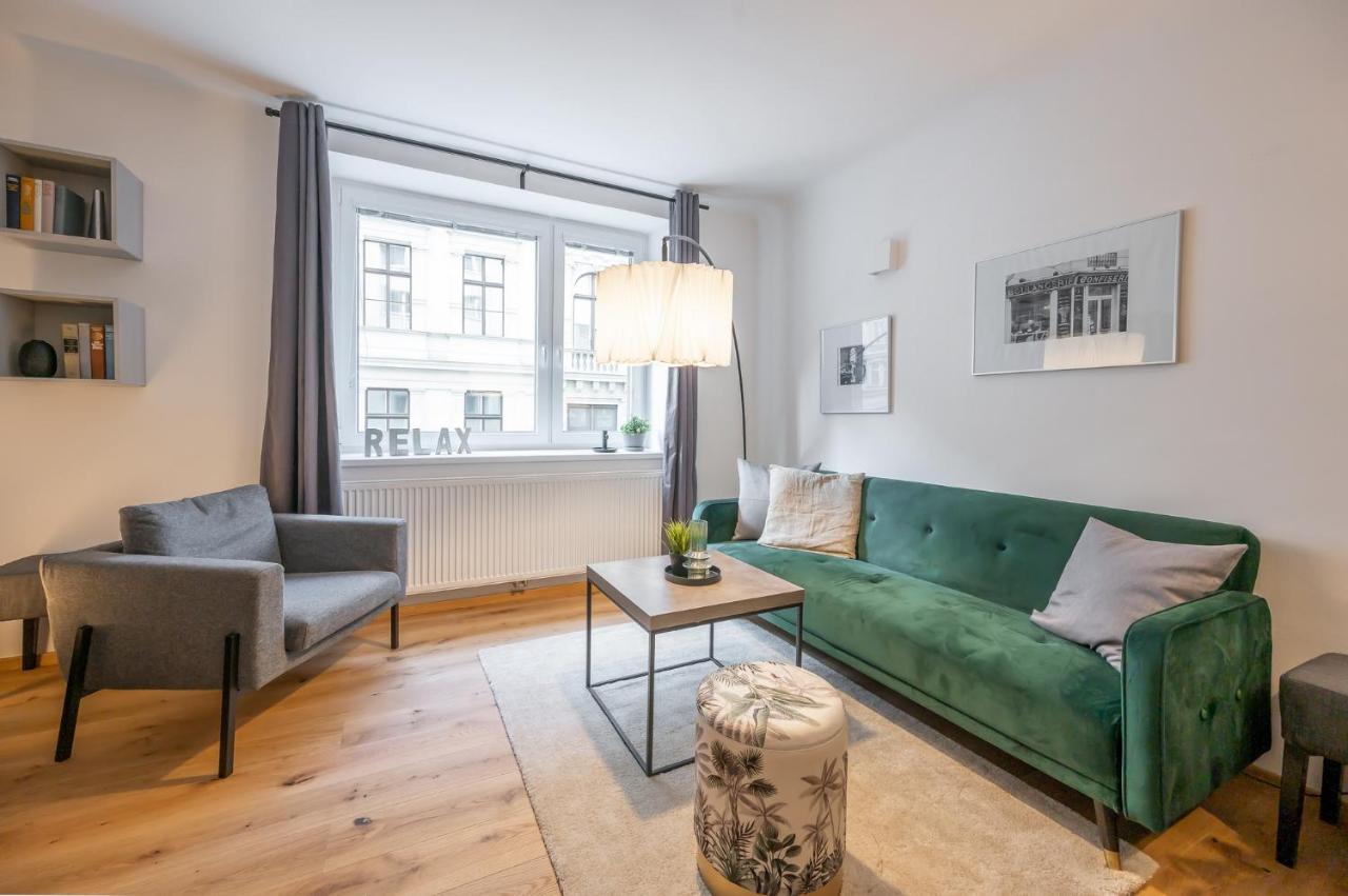 Modern City Center Apartment Vienna Exterior photo